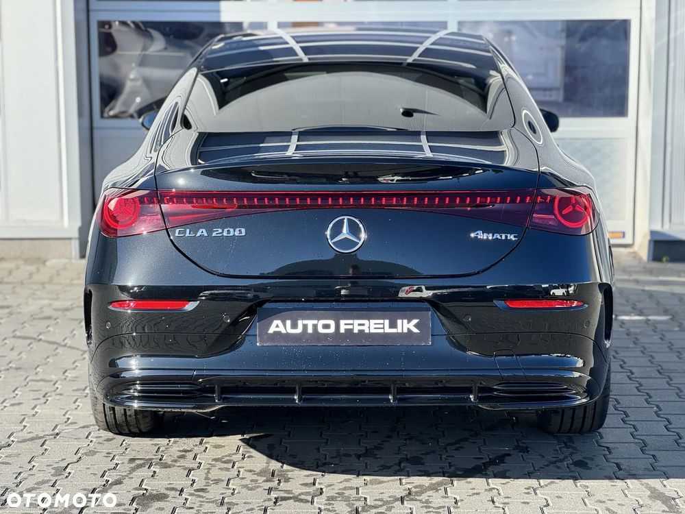 Mercedes-Benz CLA 200 mHEV 4-Matic 8G-DCT - 11