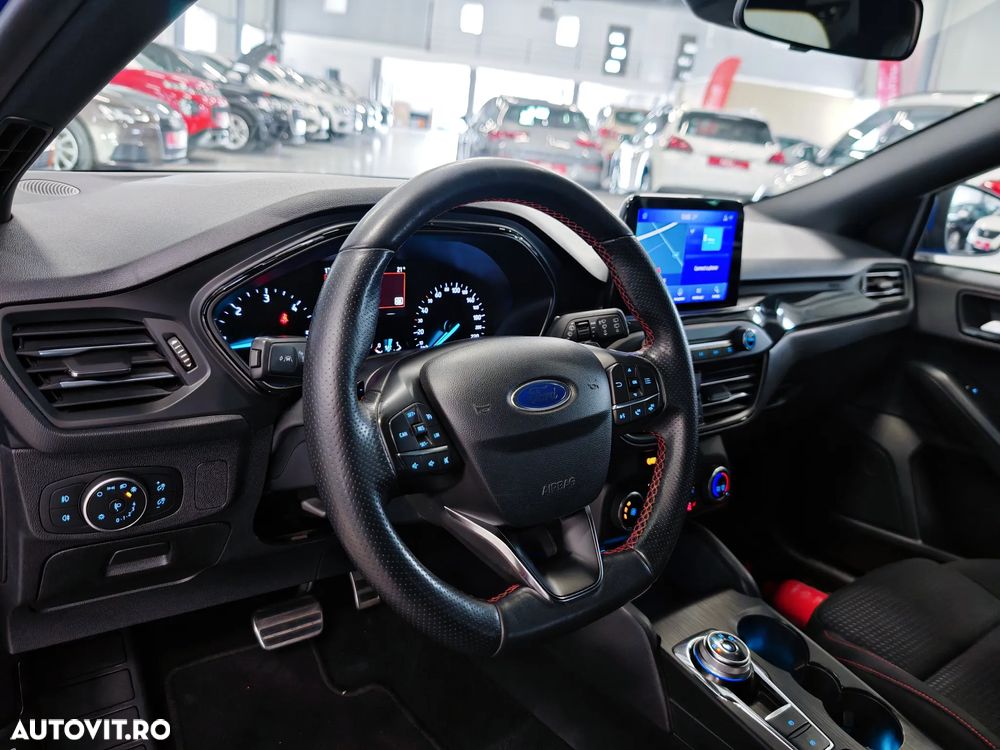 Ford Focus Turnier 1.5 EcoBlue Start-Stopp-System Aut. ST-LINE - 8