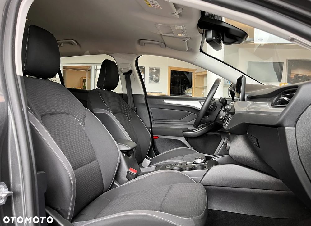 Ford Focus 1.0 EcoBoost Titanium ASS PowerShift - 23