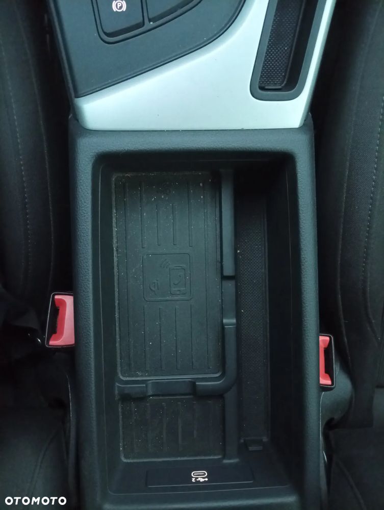 Audi A4 Avant 30 TDI S tronic - 19