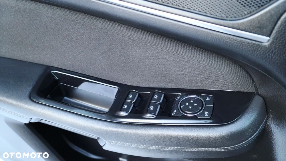 Ford S-Max - 35
