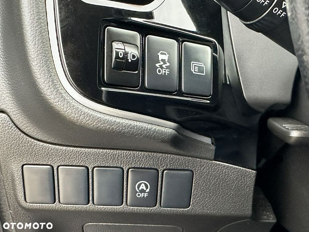 Mitsubishi Outlander 2.0 City Style 2WD - 24