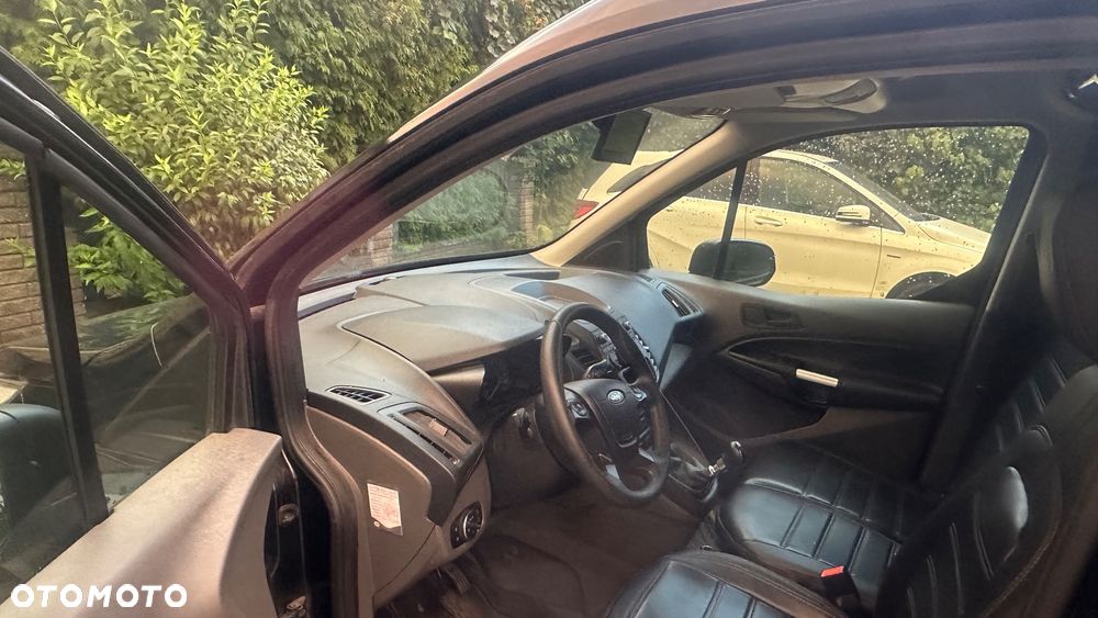 Ford Transit Connect - 11