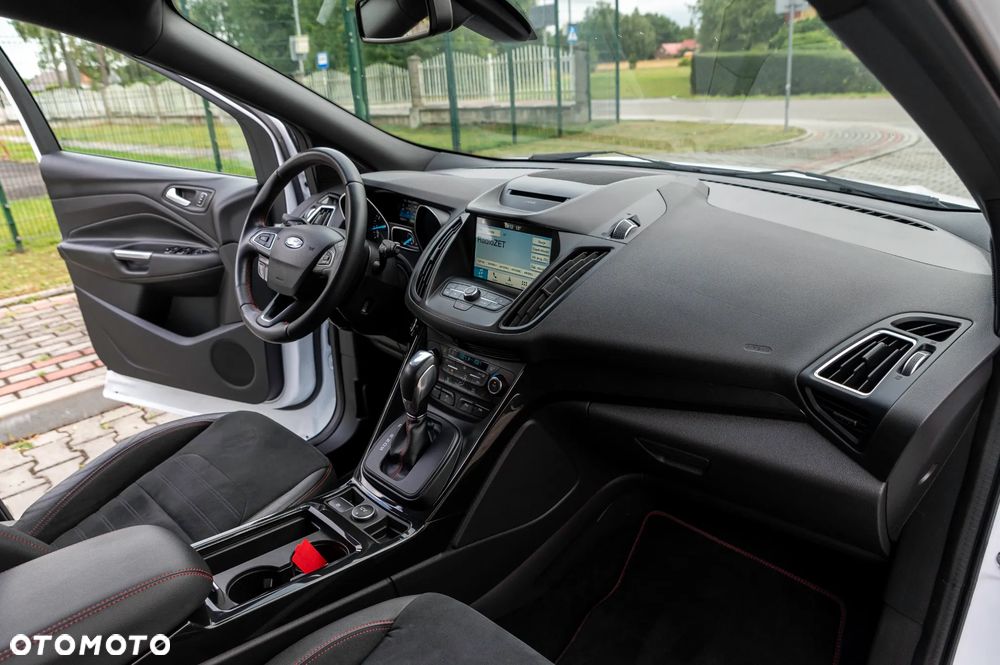 Ford Kuga 1.5 EcoBoost 4x4 ST-Line - 24