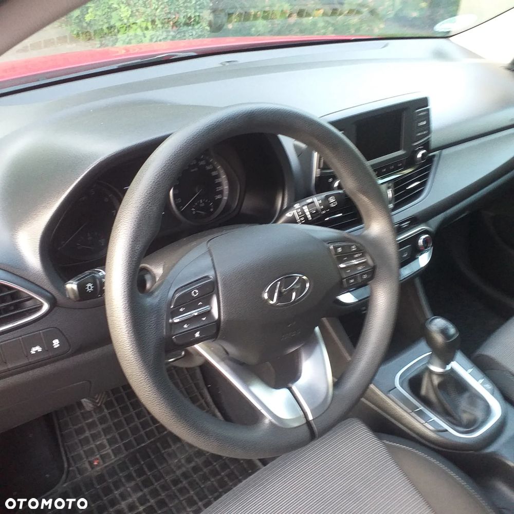 Hyundai i30 blue 1.4 Classic - 12