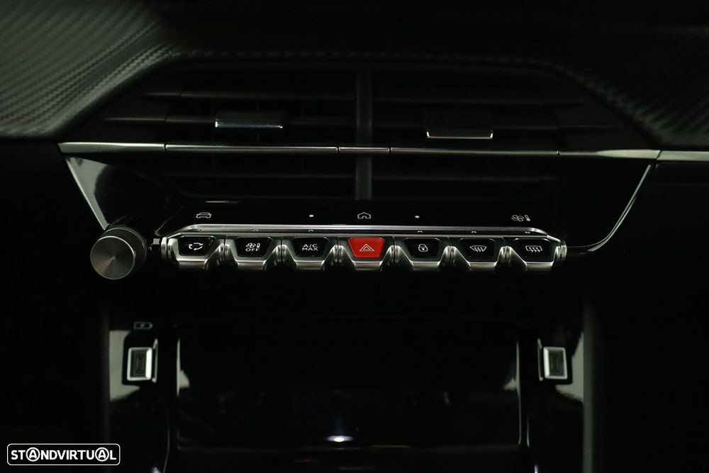 Peugeot 2008 1.2 PureTech Allure EAT8 - 14