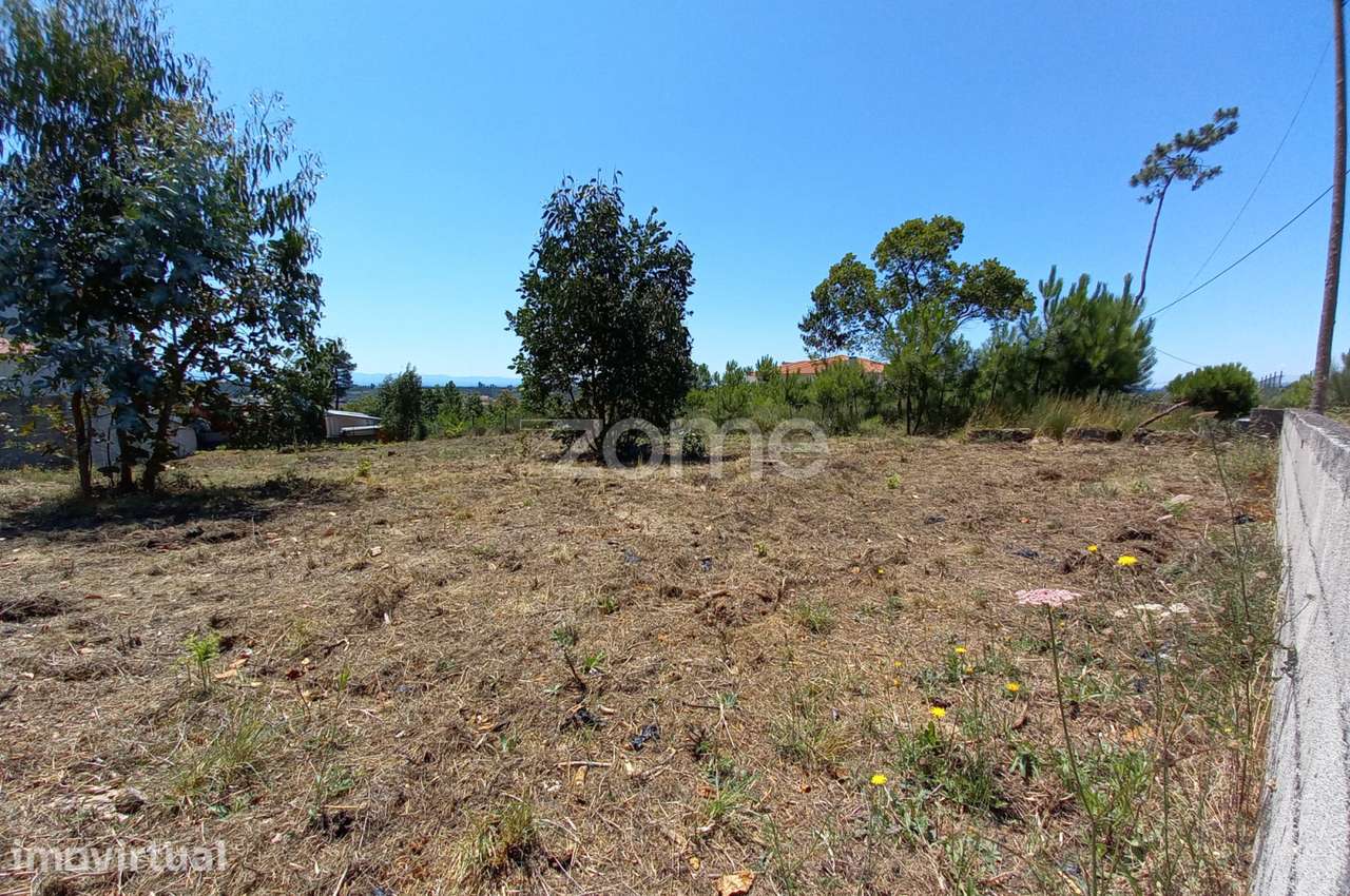 Terreno - Grande imagem: 2/8
