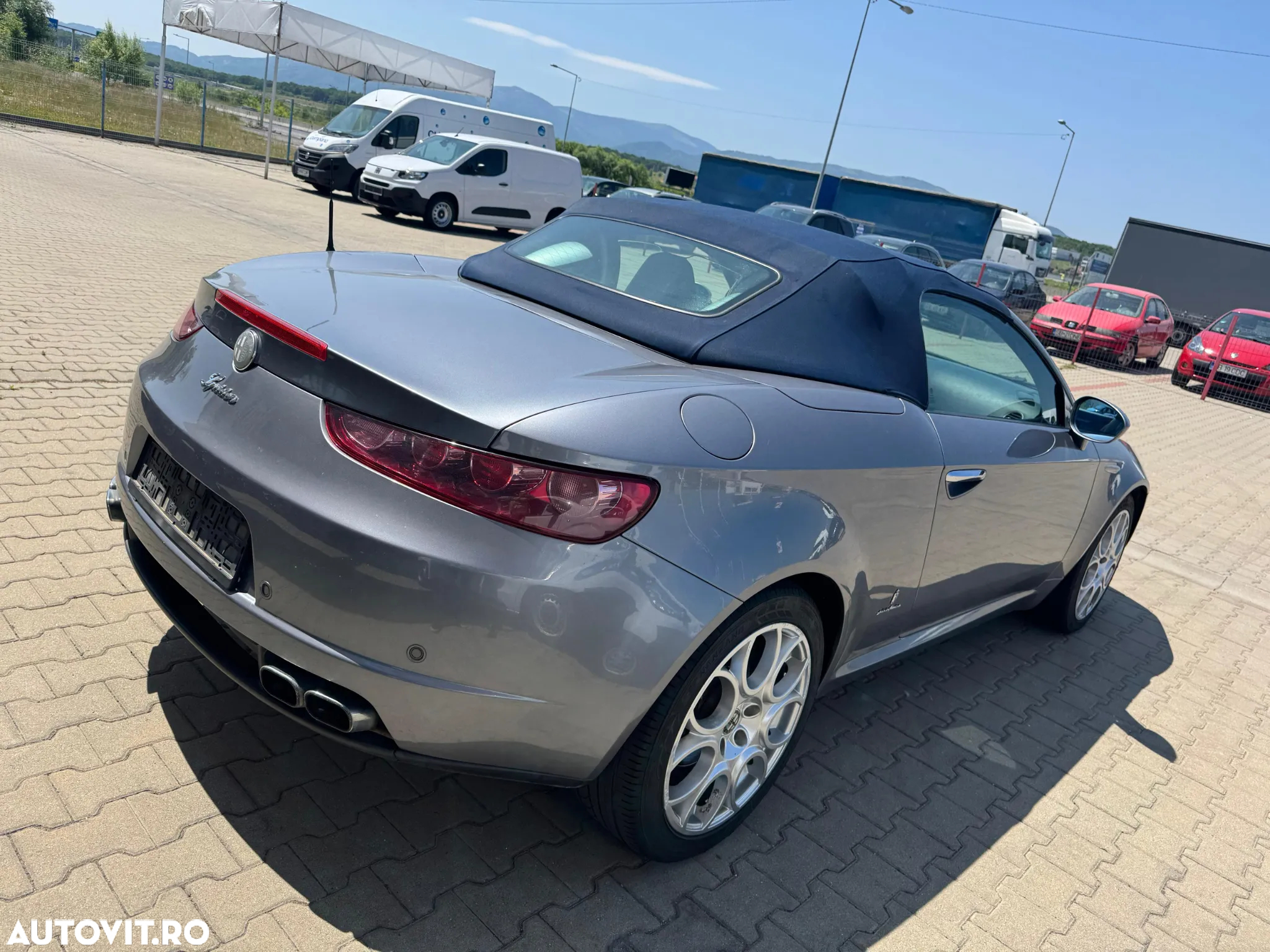 Alfa Romeo Spider 2.4 JTDM 20V DPF - 11