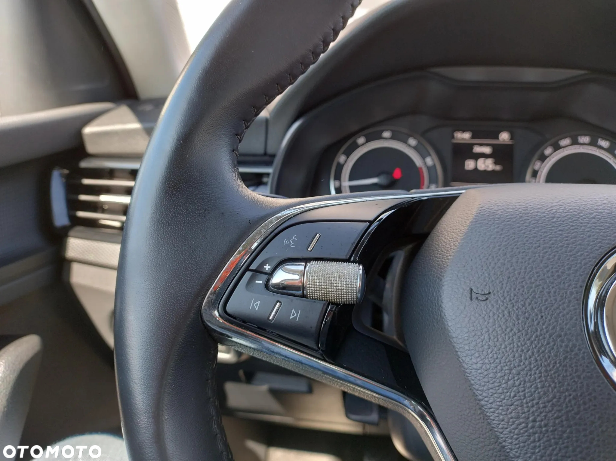 Skoda Scala 1.0 TSI Ambition - 33