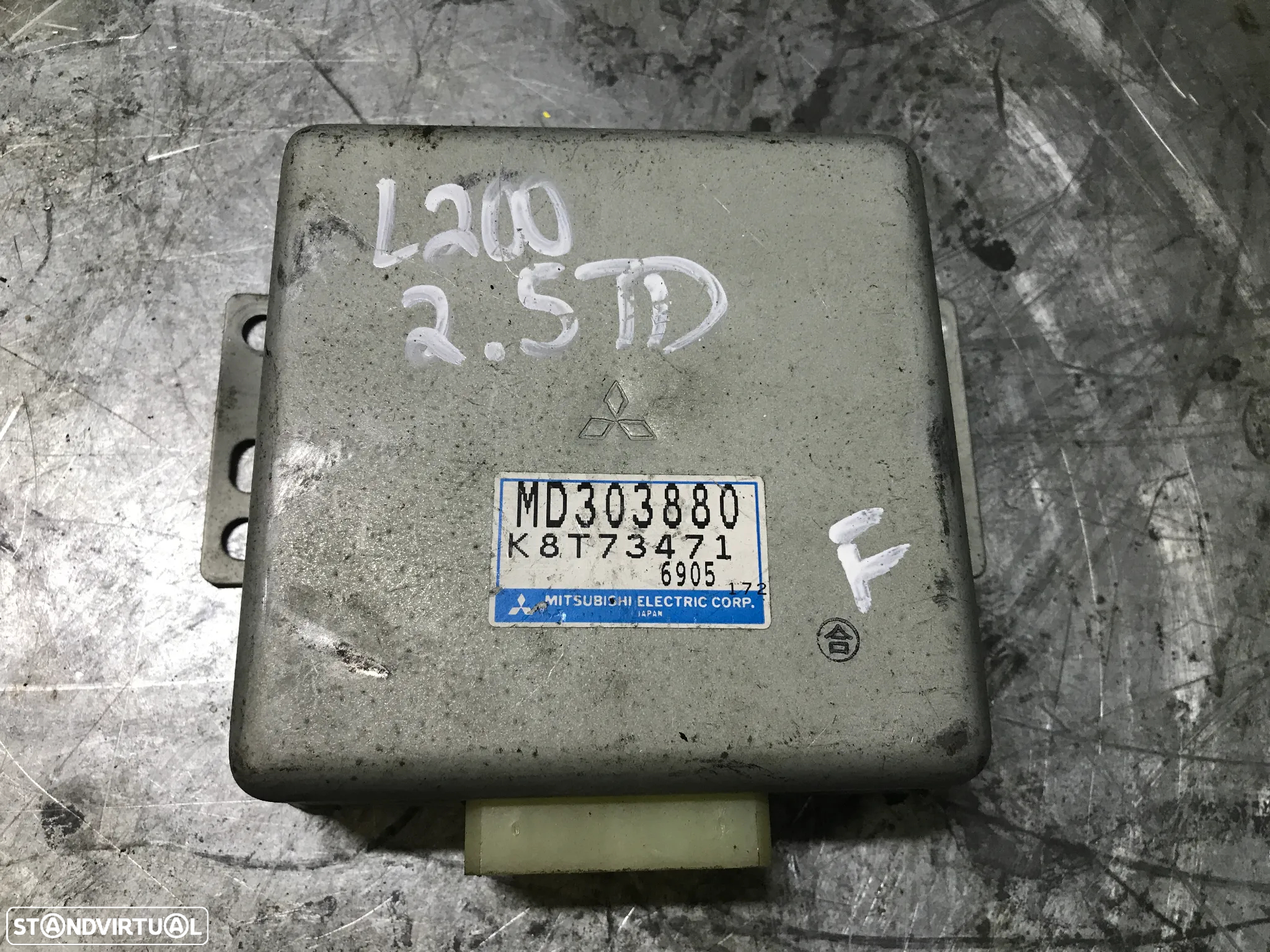 CENTRALINA DO  MOTOR MITSUBISHI L200 2.5TD MD303880 - 2