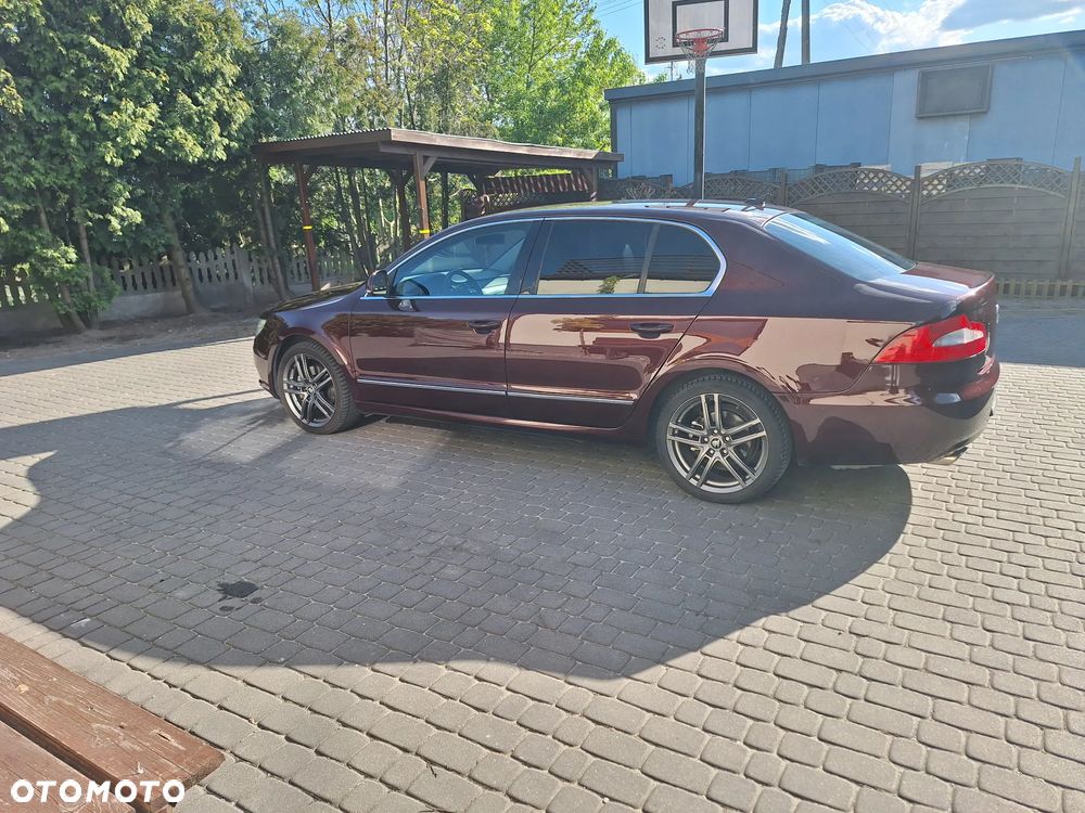 Skoda Superb 2.0 TDI DSG Ambition - 12