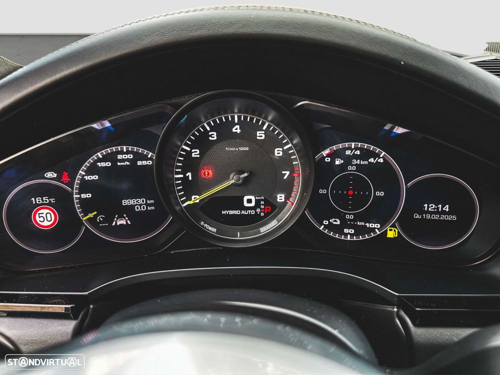 Porsche Cayenne Coupé E-Hybrid - 15