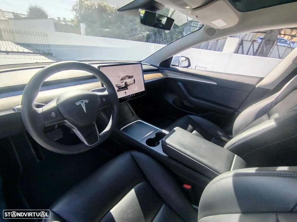 Tesla Model 3 Long Range Tração Traseira - 27