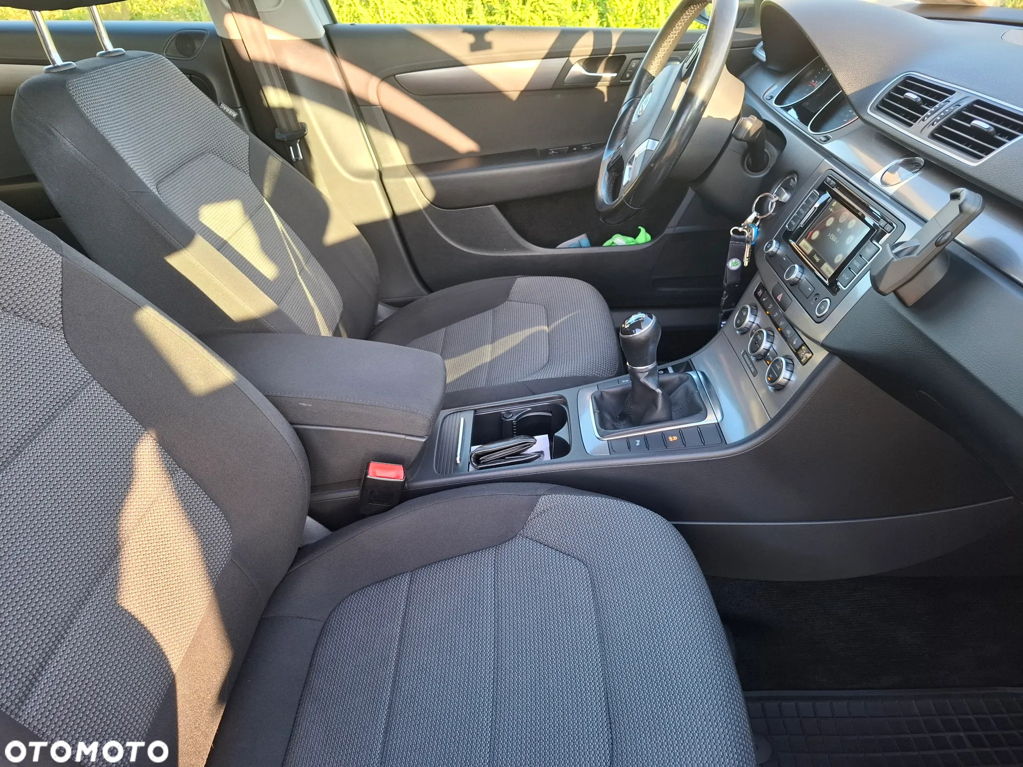 Volkswagen Passat - 29