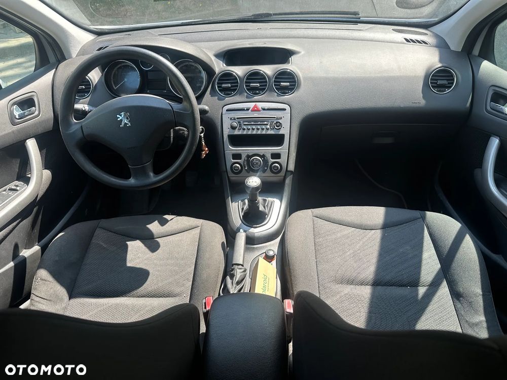 Peugeot 308 1.4 Trendy - 3