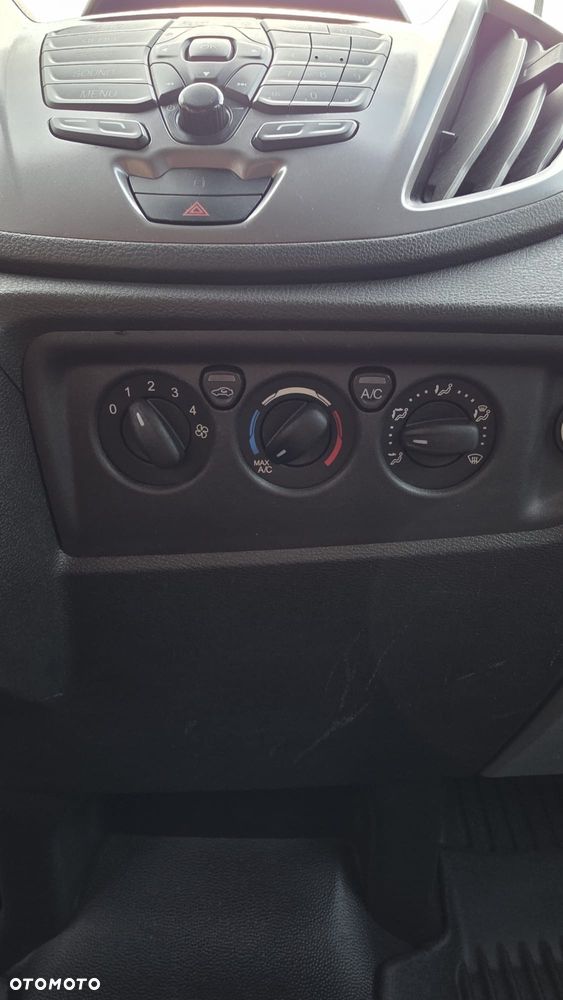 Ford Transit - 13