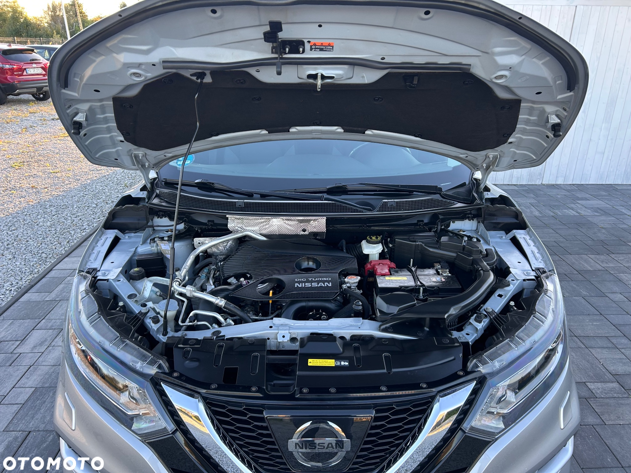 Nissan Qashqai 1.6 DIG-T N-Connecta - 17