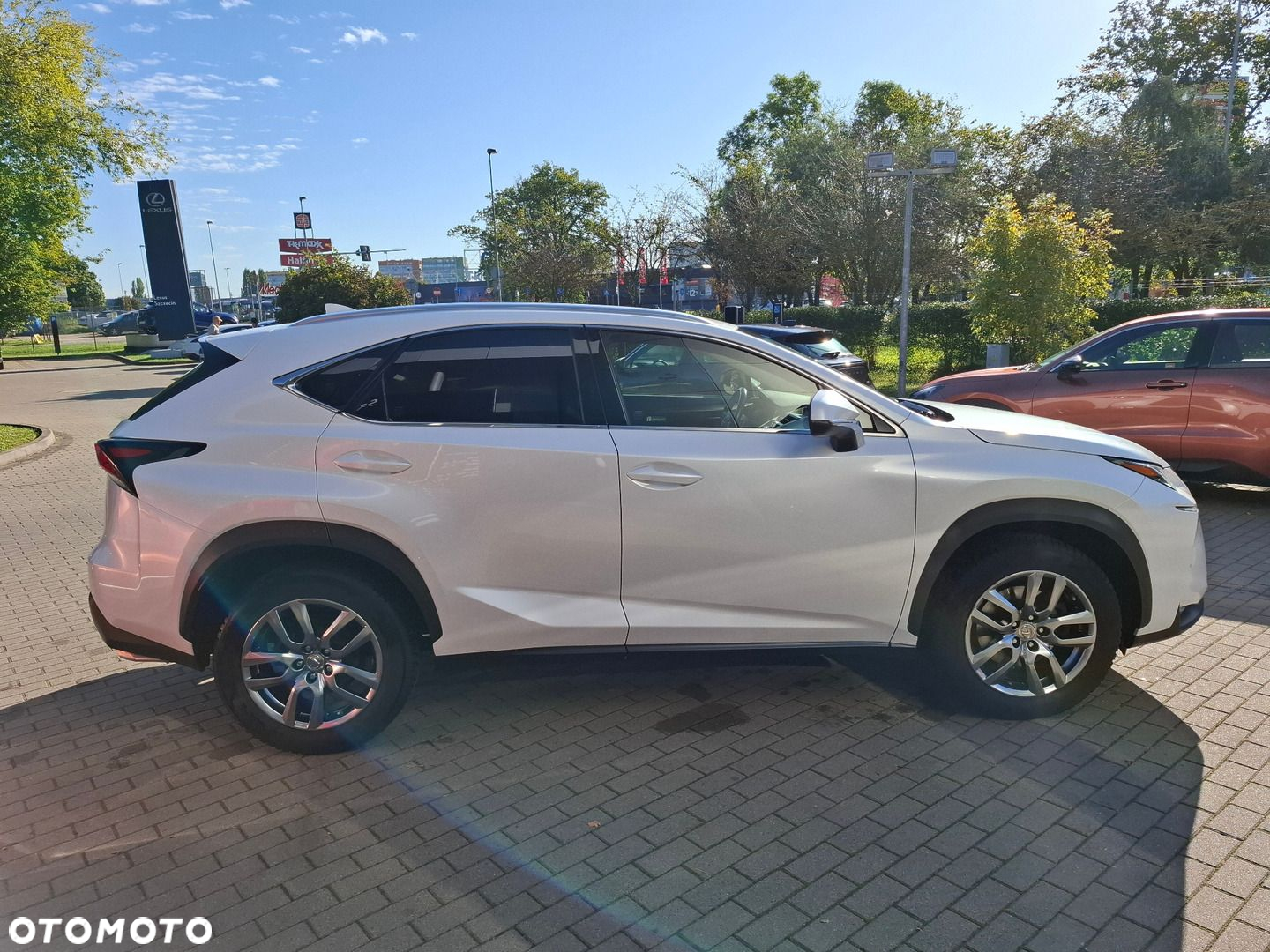 Lexus NX 200t Comfort AWD - 6