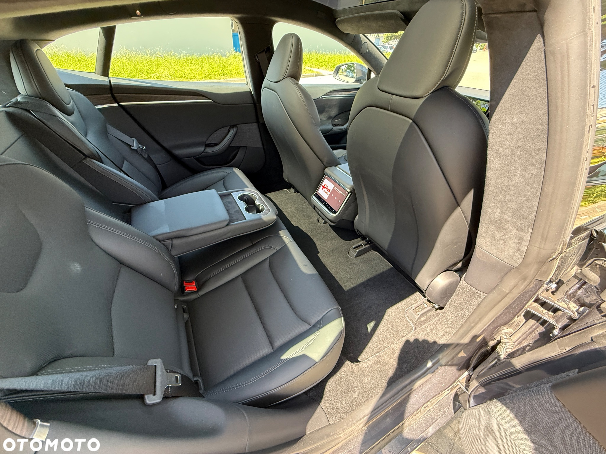 Tesla Model S Long Range - 10