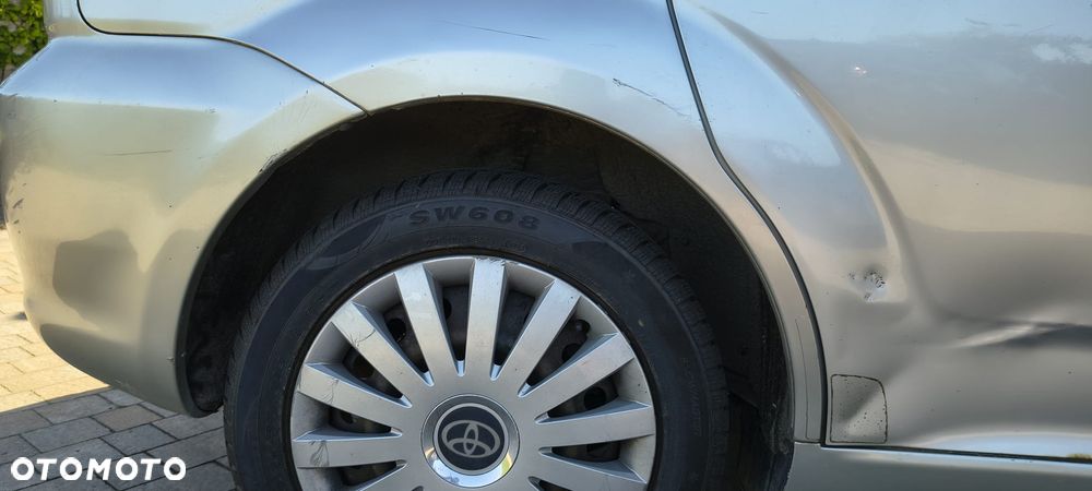 Toyota Corolla Verso 2.0 D-4D Sol - 8