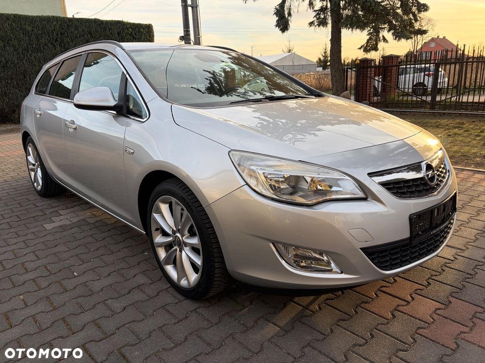 Opel Astra 1.6 Turbo Edition - 18