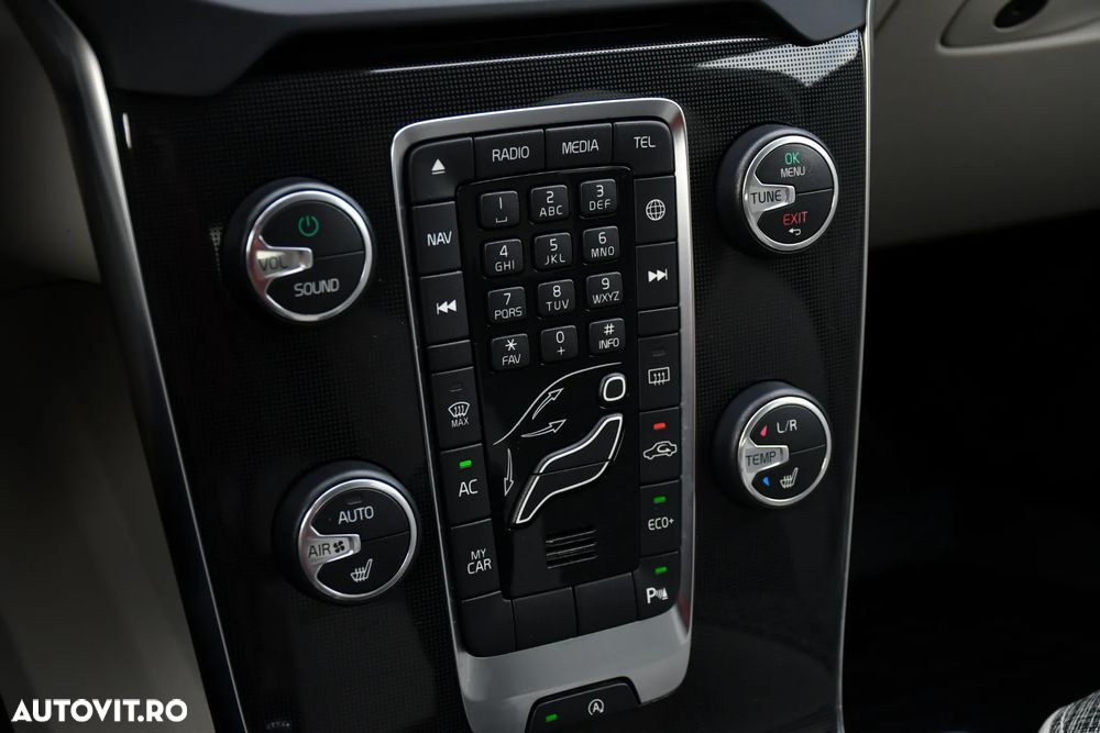 Volvo V40 D4 Geartronic Inscription - 23