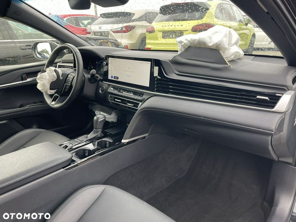 Toyota Camry 2.5 Hybrid Dynamic Force Comfort e-CVT - 13
