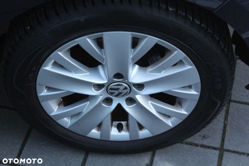 Volkswagen Golf - 12
