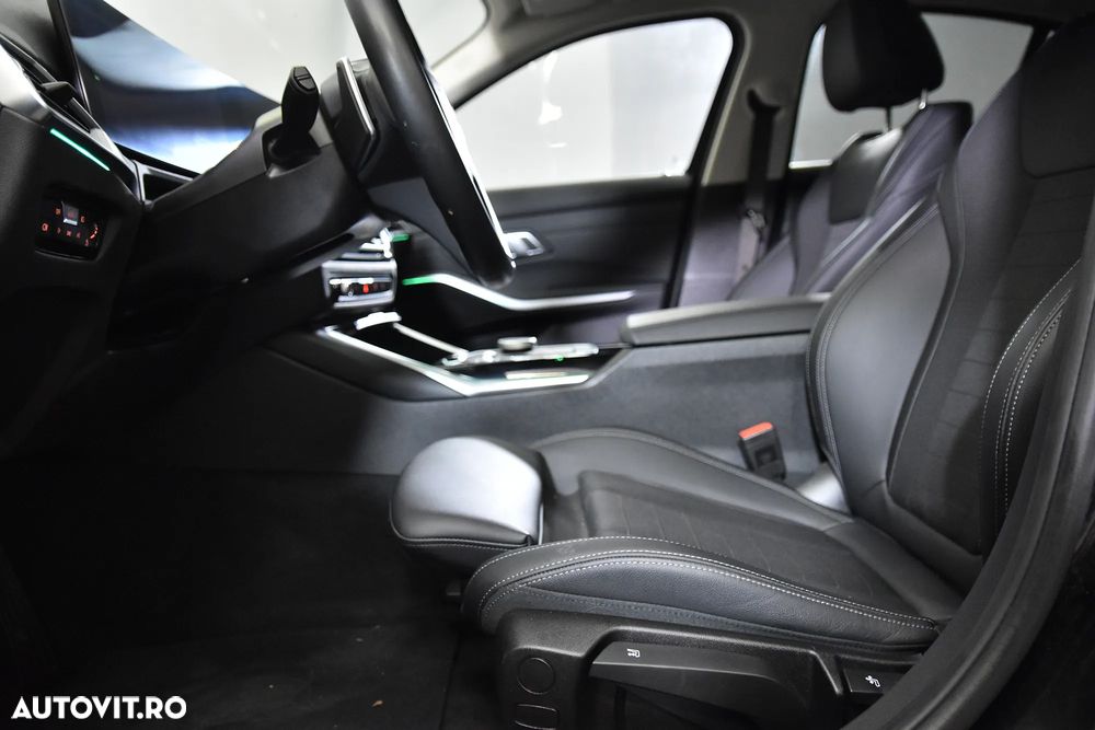 BMW Seria 3 320i xDrive AT - 25