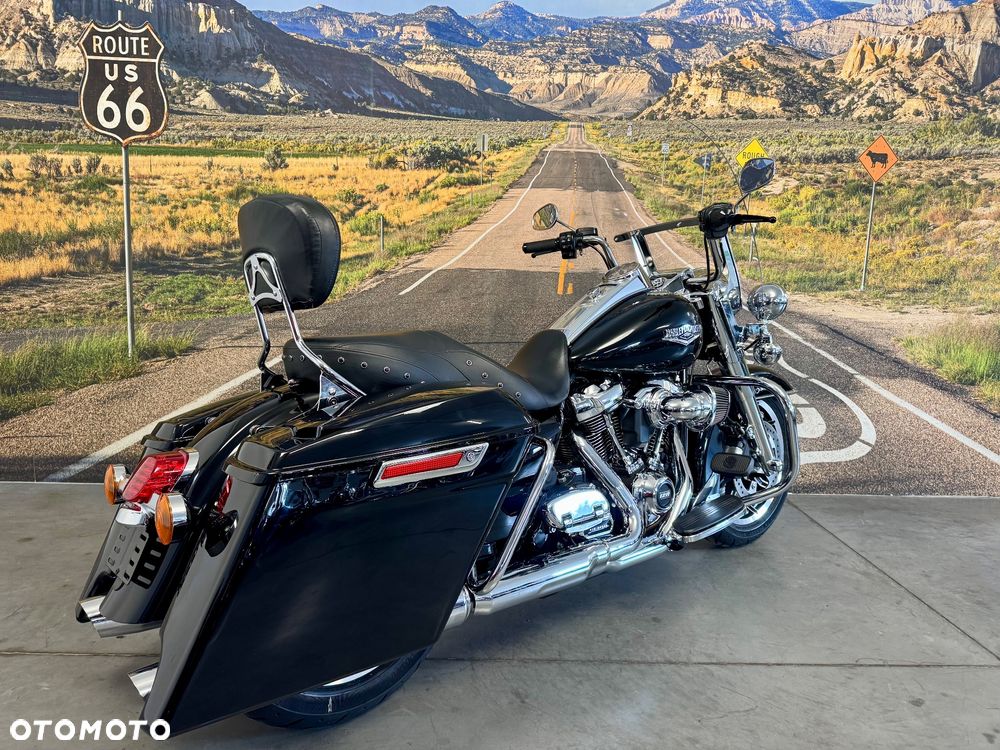 Harley-Davidson Touring Road King - 4