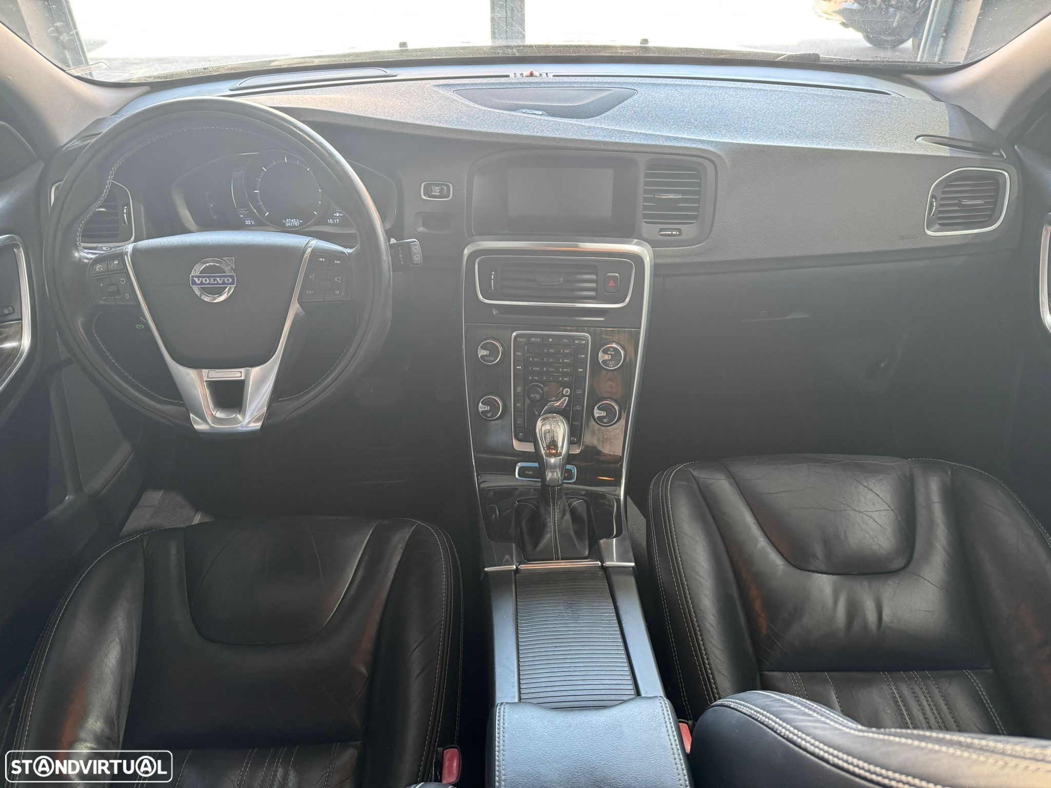 Volvo V60 D6 Plug-In-Hybrid AWD Geartronic Summum - 9