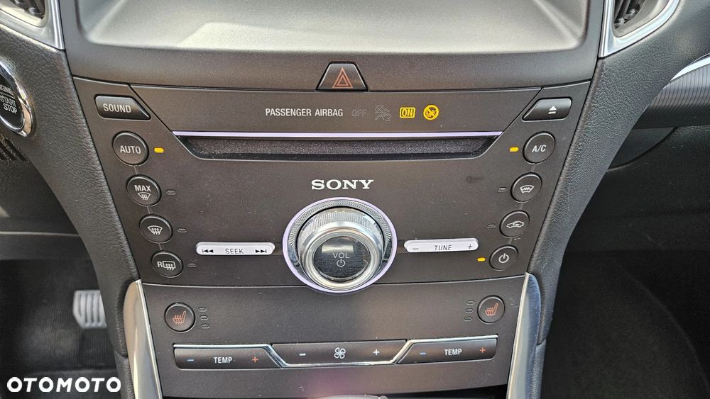 Ford S-Max - 13