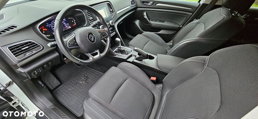 Renault Megane TCe 140 GPF EDC LIMITED - 18