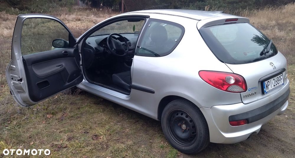 Peugeot 206 - 3