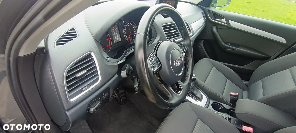 Audi Q3 2.0 TDI Quattro Design S tronic - 28