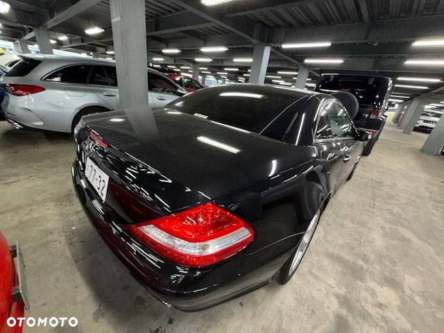 Mercedes-Benz SL - 19