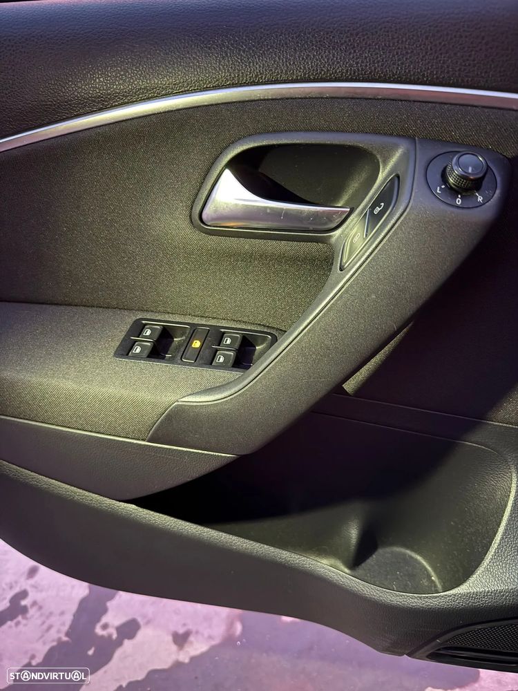 VW Polo 1.0 Confortline - 12