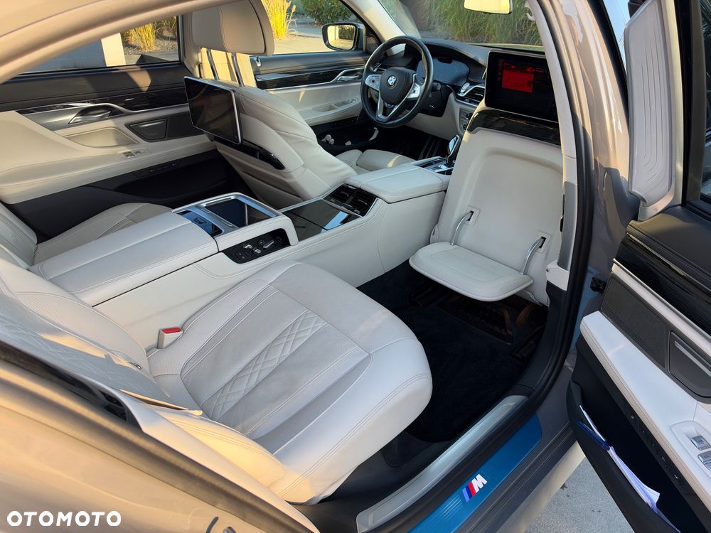 BMW Seria 7 - 9