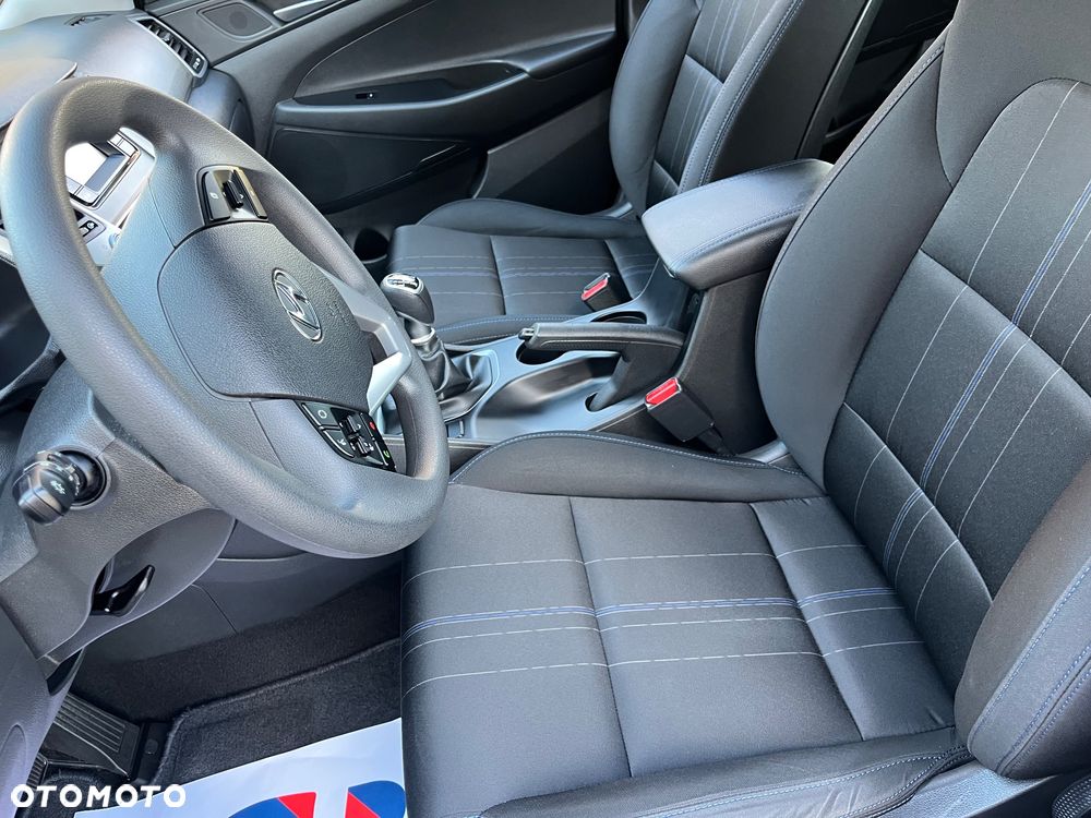 Hyundai Tucson blue 1.6 GDi 2WD Classic - 16