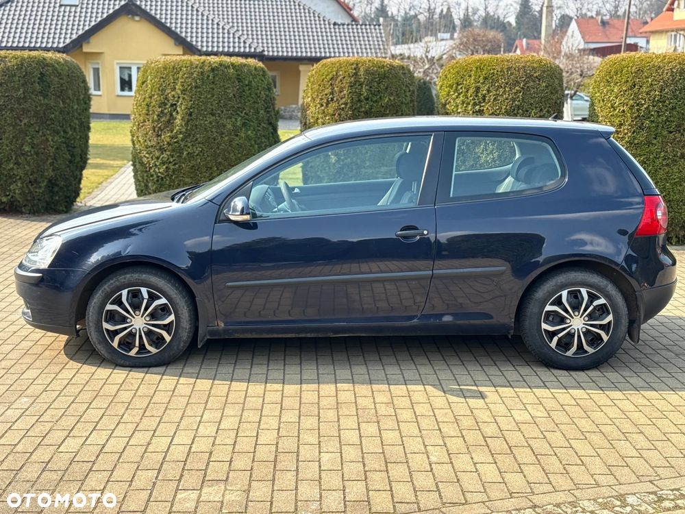Volkswagen Golf - 2
