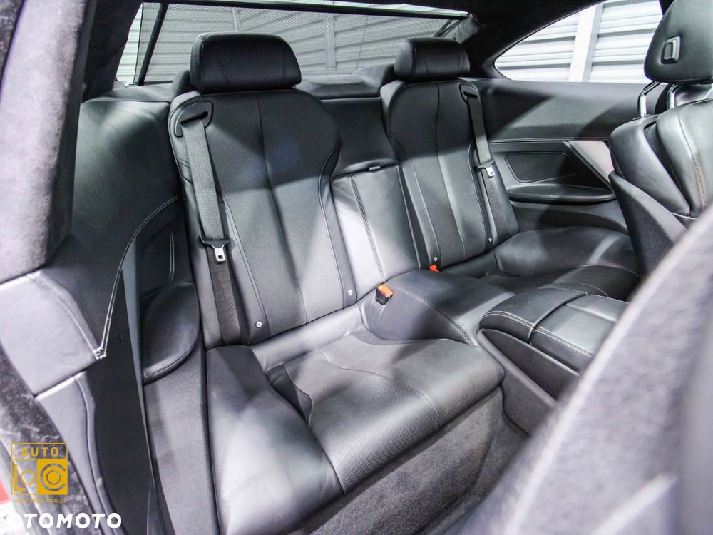 BMW Seria 6 650i xDrive Coupe - 11