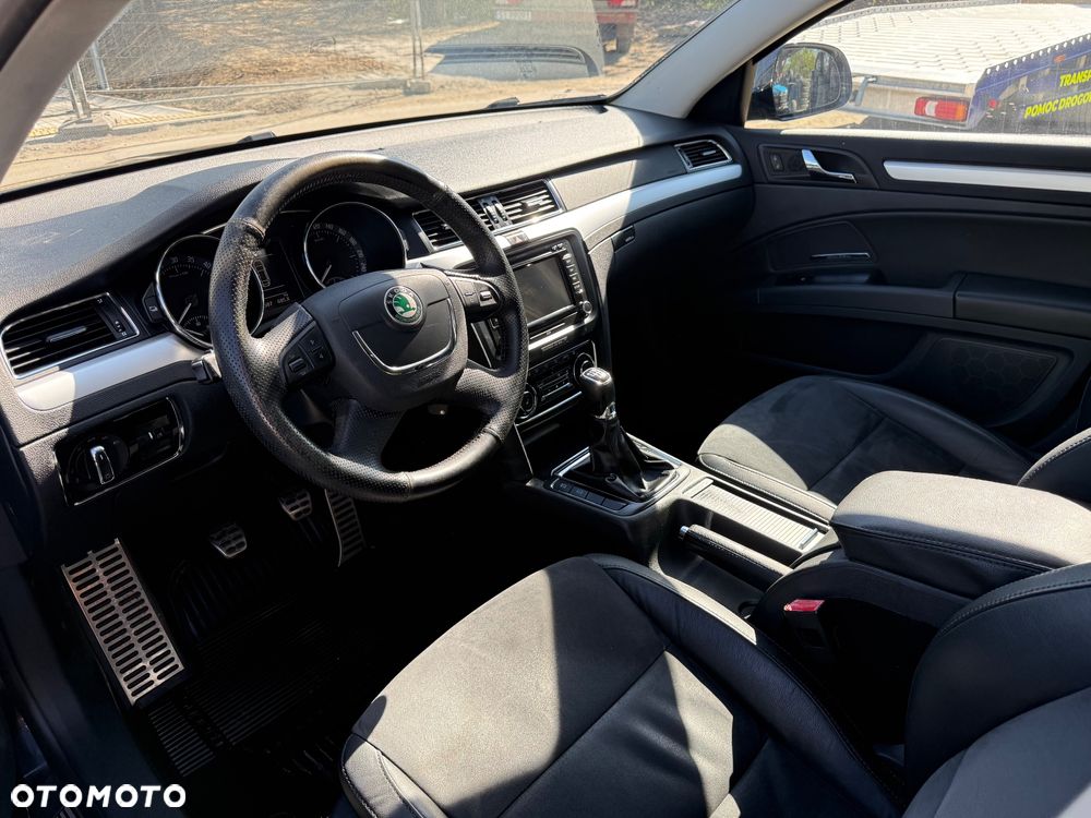 Skoda Superb 2.0 TDI L&K DSG - 18