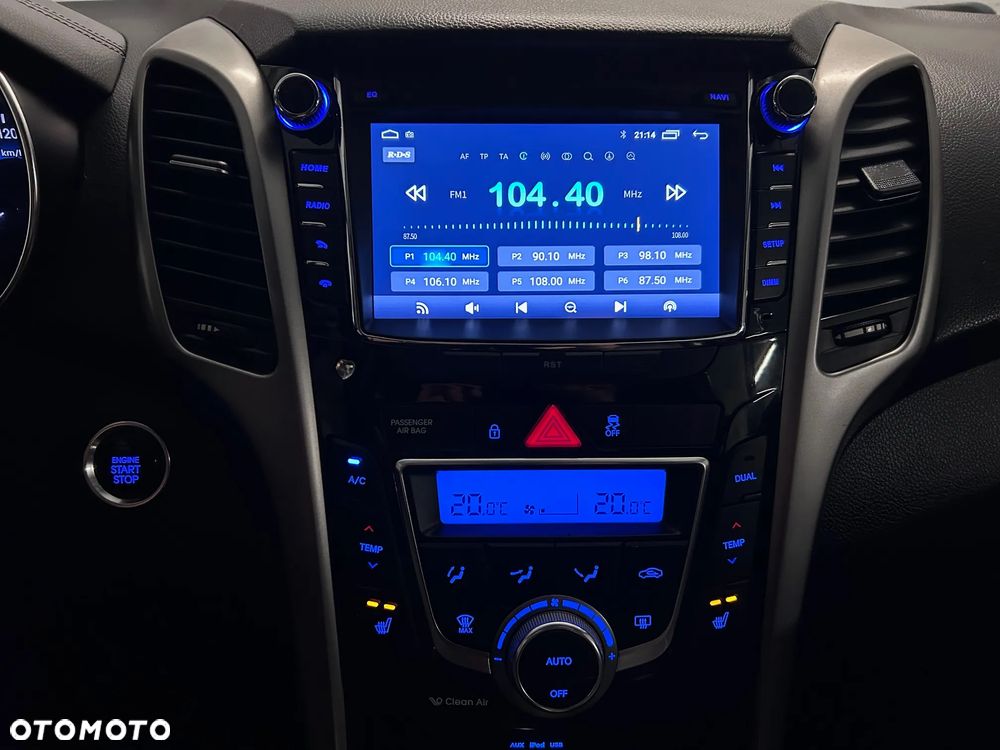 Hyundai i30 blue Kombi 1.6 GDi Style - 12