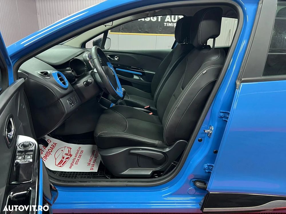Renault Clio - 11