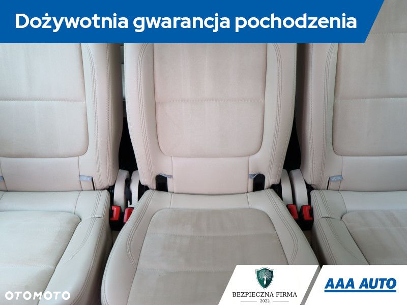 Volkswagen Sharan - 11
