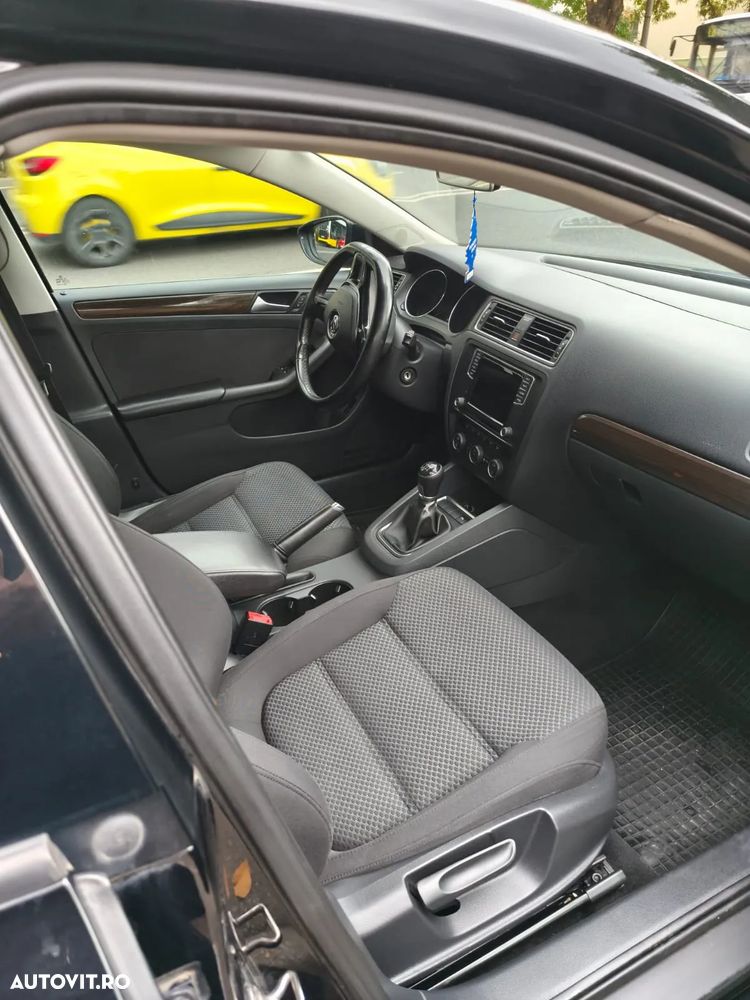 Volkswagen Jetta 1.2 TSI Comfortline - 15