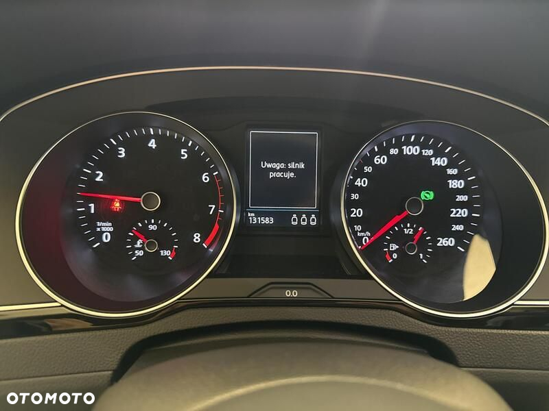 Volkswagen Passat - 14