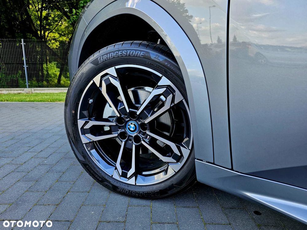 BMW iX2 eDrive20 66.5kWh - 10