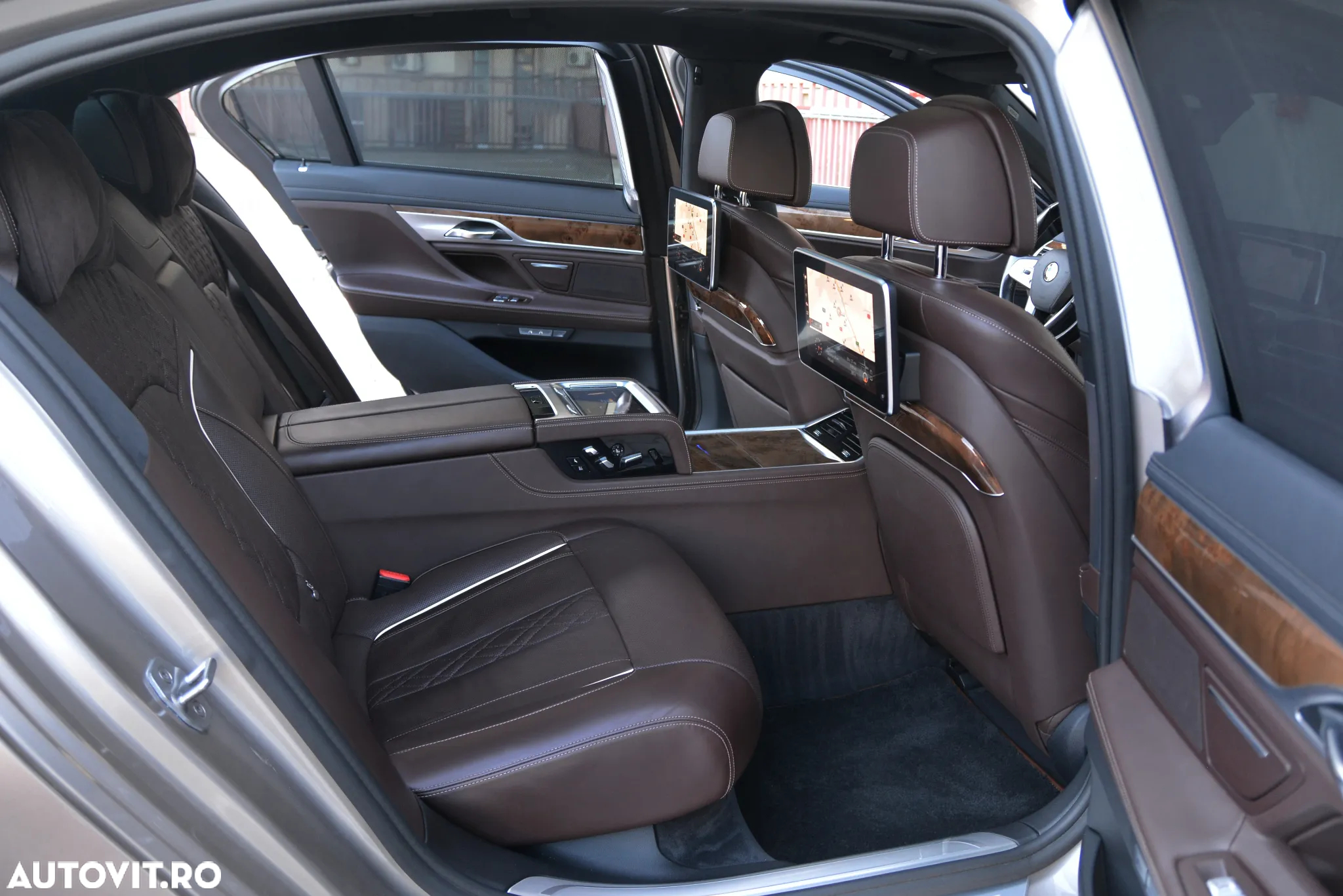 BMW Seria 7 740Ld xDrive - 19