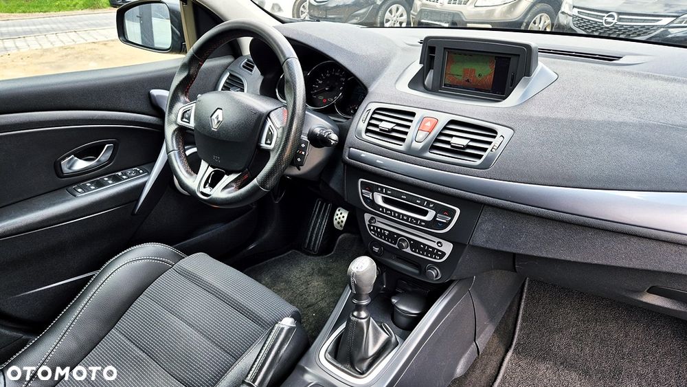 Renault Megane TCe 180 GT - 38